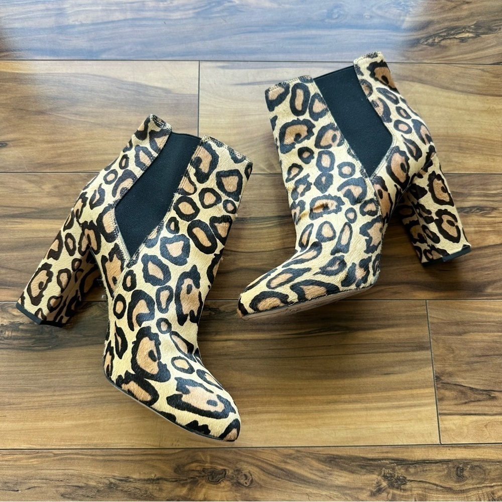 sam edelman corra leopard print calf hair booties 10